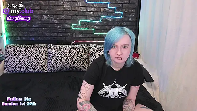 Snapshot of EmmyBunny chatting on 01-08-25, 05:48 EmmyBunny online show from 01-08-25, 05:48