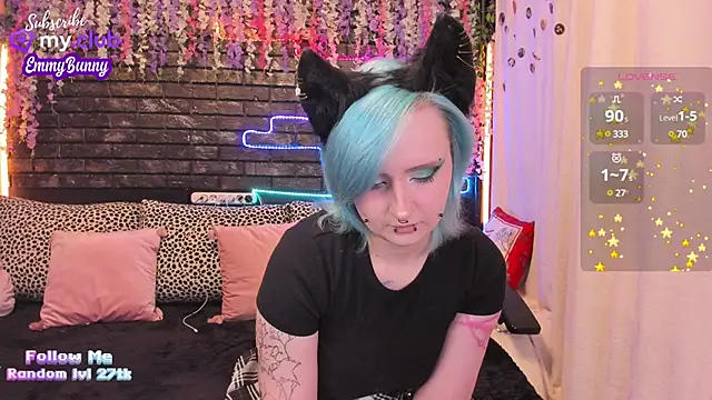 Snapshot of EmmyBunny chatting on 01-13-25, 03:47 EmmyBunny online show from 01-13-25, 03:47