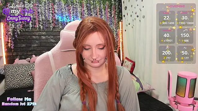 Snapshot of EmmyBunny chatting on 01-15-25, 02:13 EmmyBunny online show from 01-15-25, 02:13