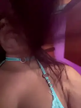 Alicia Ruiz online show from 02-07-25, 05:07