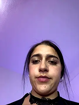 Alicia Ruiz online show from 10-02-25, 06:04