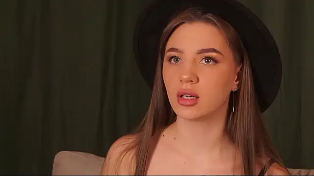 Snapshot of MaryHillty chatting on 12-05-24, 11:49 MaryHillty online show from 12-05-24, 11:49