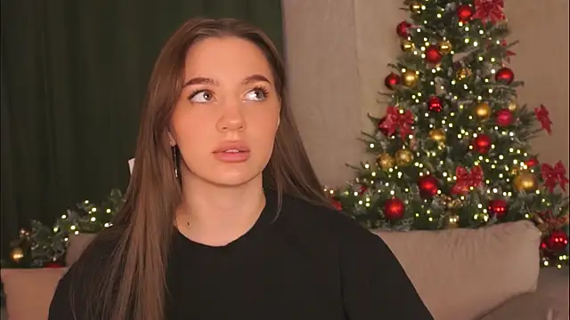 Snapshot of MaryHillty chatting on 12-15-24, 02:27 MaryHillty online show from 12-15-24, 02:27