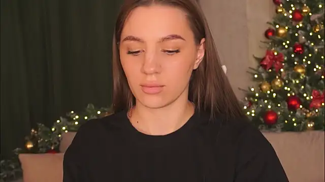 Snapshot of MaryHillty chatting on 12-15-24, 05:31 MaryHillty online show from 12-15-24, 05:31