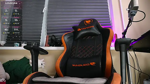 BlueCherryy online show from 01-27-25, 06:41