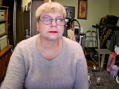 LOLA8888 online show from 10-27-25, 12:20