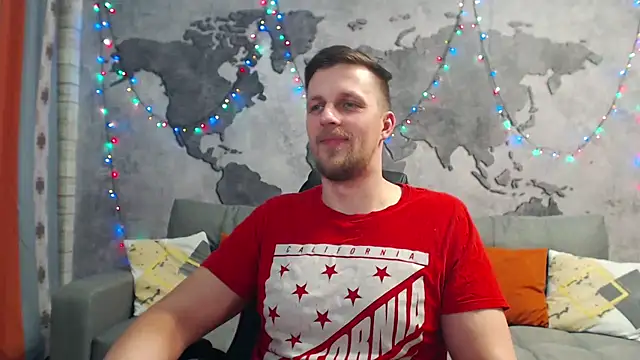 Snapshot of VikingChrisss chatting on 12-17-24, 05:15 VikingChrisss online show from 12-17-24, 05:15