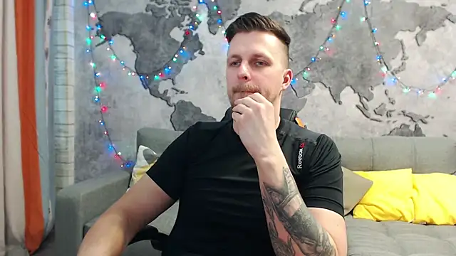 Snapshot of VikingChrisss chatting on 01-13-25, 10:47 VikingChrisss online show from 01-13-25, 10:47