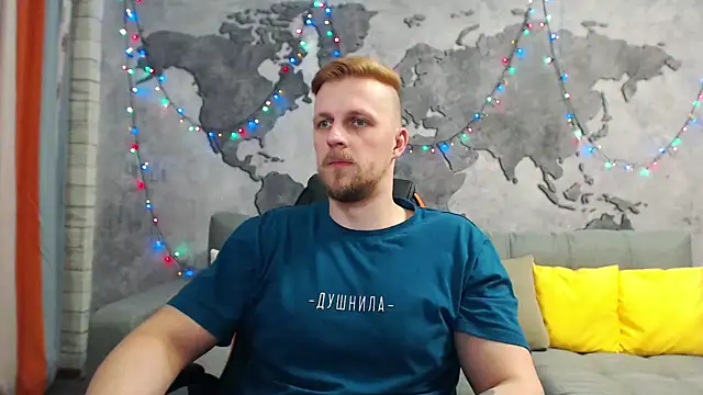 Snapshot of VikingChrisss chatting on 01-15-25, 01:31 VikingChrisss online show from 01-15-25, 01:31