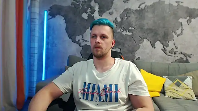 Snapshot of VikingChrisss chatting on 02-09-25, 02:18 VikingChrisss online show from 02-09-25, 02:18