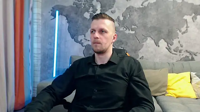 Snapshot of VikingChrisss chatting on 03-21-25, 11:01 VikingChrisss online show from 03-21-25, 11:01