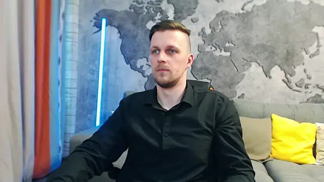 Snapshot of VikingChrisss chatting on 03-22-25, 12:35 VikingChrisss online show from 03-22-25, 12:35