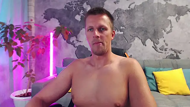 Snapshot of VikingChrisss chatting on 10-04-25, 10:13 VikingChrisss online show from 10-04-25, 10:13