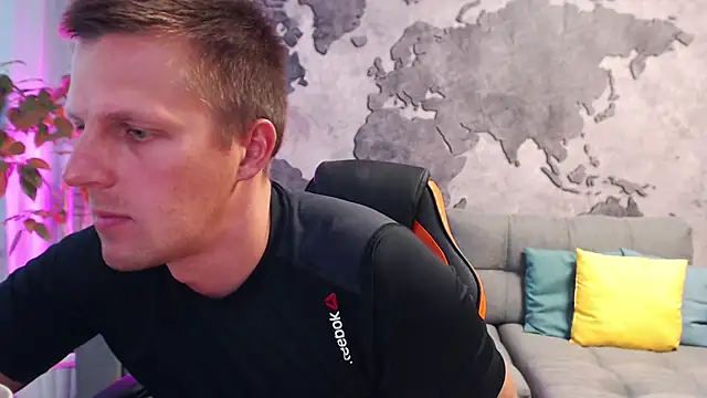 Snapshot of VikingChrisss chatting on 10-11-25, 09:08 VikingChrisss online show from 10-11-25, 09:08