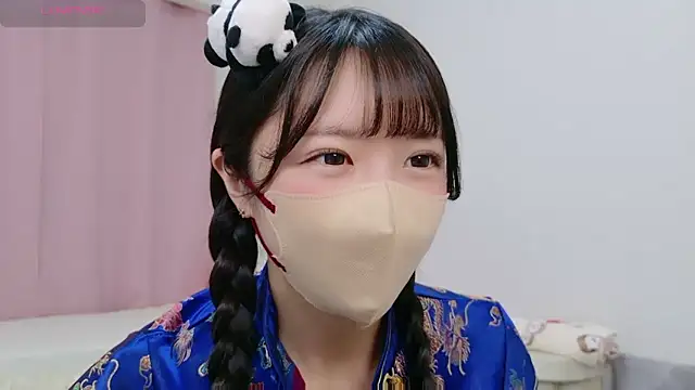 anchan  online show from 10-17-25, 01:25