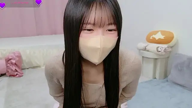 anchan  online show from 10-24-25, 02:13