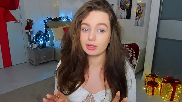 MiracleCurly online show from 01-25-25, 10:39