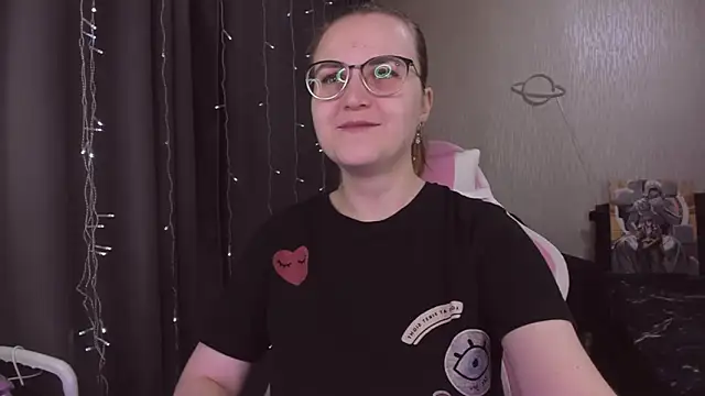 MissBrightShine online show from 12-19-25, 11:28