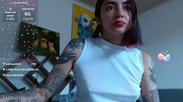 Snapshot of ZoeBakers_ chatting on 01-05-26, 05:27 ZoeBakers online show from 01-05-26, 05:27