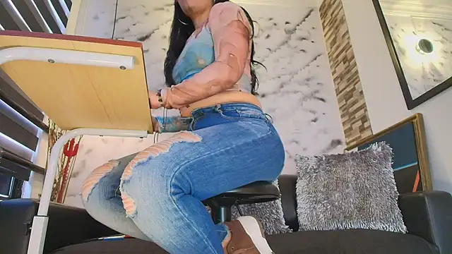 Sophie LittleS online show from 04-07-26, 12:05