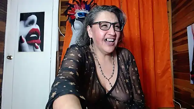 merlyna goldens online show from 02-06-25, 06:08