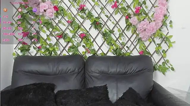 merlyna goldens online show from 11-23-25, 01:05