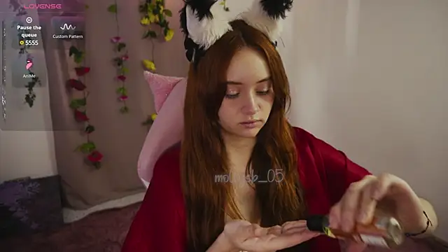 molly russell online show from 12-09-24, 04:58