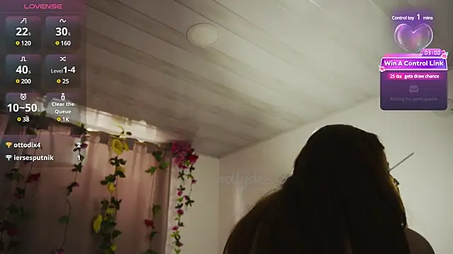 molly russell online show from 12-10-24, 06:06