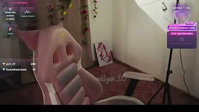 molly russell online show from 02-18-25, 08:47