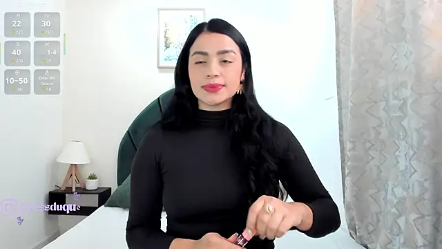 Paula Desousa online show from 01-10-26, 05:15