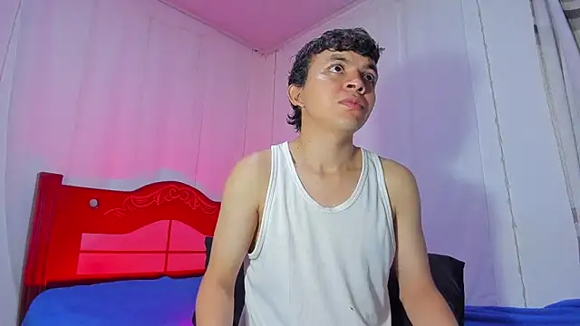 Snapshot of Lucaas_King chatting on 09-30-25, 08:03 Lucaas King online show from 09-30-25, 08:03