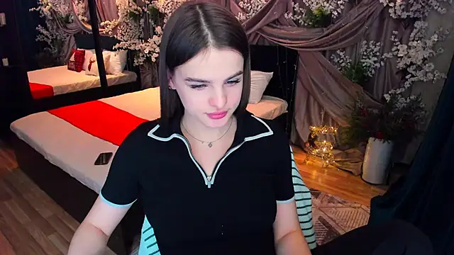 Snapshot of FinalAccord chatting on 01-21-25, 04:16 FinalAccord online show from 01-21-25, 04:16