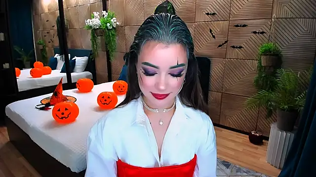 Snapshot of PutOnRepeat chatting on 10-31-25, 01:28 PutOnRepeat online show from 10-31-25, 01:28