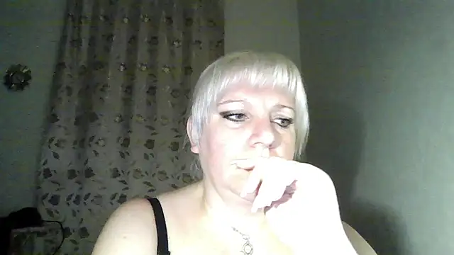 MeilomaWesa online show from 11-17-25, 02:01