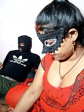 Snapshot of Something_61 chatting on 03-15-25, 05:26 Something 61 online show from 03-15-25, 05:26