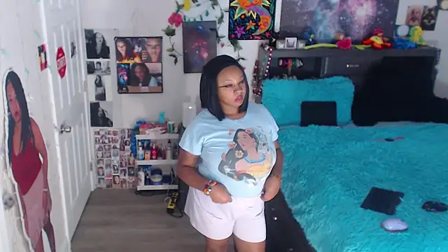 temptressbeauty24 online show from 11-17-25, 05:13