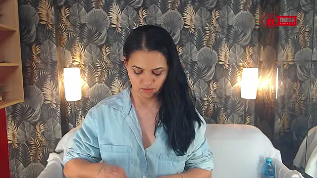 Snapshot of jessthewicked chatting on 12-18-24, 07:30 jessthewicked online show from 12-18-24, 07:30