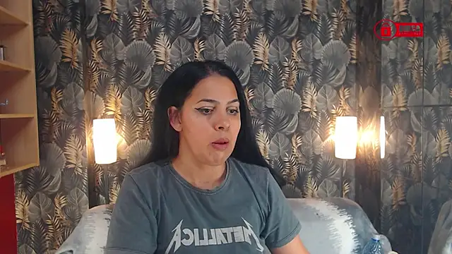 Snapshot of jessthewicked chatting on 01-25-25, 04:46 jessthewicked online show from 01-25-25, 04:46