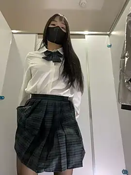 Snapshot of Asia-Lynn chatting on 01-04-25, 10:38 Asia-Lynn online show from 01-04-25, 10:38