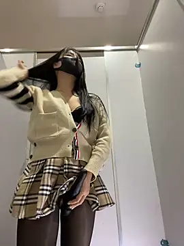 Snapshot of Asia-Lynn chatting on 01-08-25, 04:54 Asia-Lynn online show from 01-08-25, 04:54