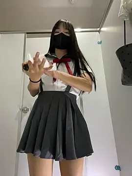 Snapshot of Asia-Lynn chatting on 10-13-25, 11:10 Asia-Lynn online show from 10-13-25, 11:10