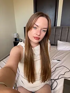 ElenaRebelle online show from 02-20-26, 09:32