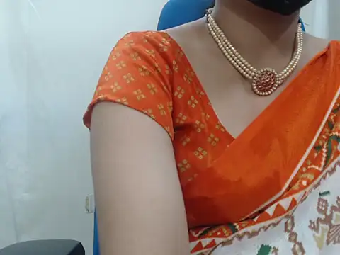 Snapshot of Lovely_Siri_23 chatting on 11-13-25, 06:07 Lovely Siri 23 online show from 11-13-25, 06:07