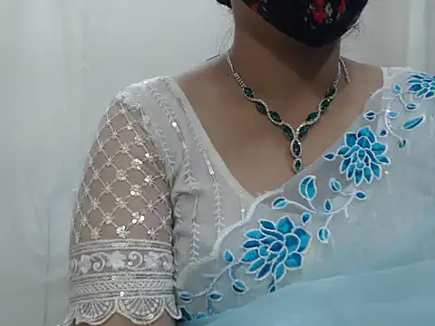 Snapshot of Lovely_Siri_23 chatting on 12-04-25, 07:17 Lovely Siri 23 online show from 12-04-25, 07:17