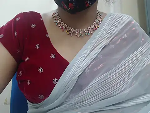 Snapshot of Lovely_Siri_23 chatting on 12-13-25, 07:53 Lovely Siri 23 online show from 12-13-25, 07:53