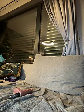 Bella-Tight online show from 12-18-24, 07:04