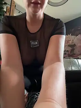 Bella-Tight online show from 11-20-25, 09:20