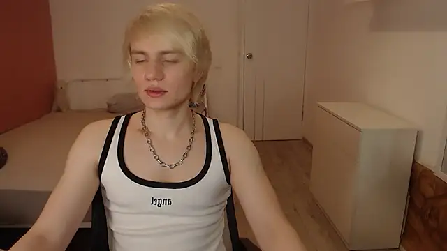 Oliver sweet  online show from 02-26-26, 01:26