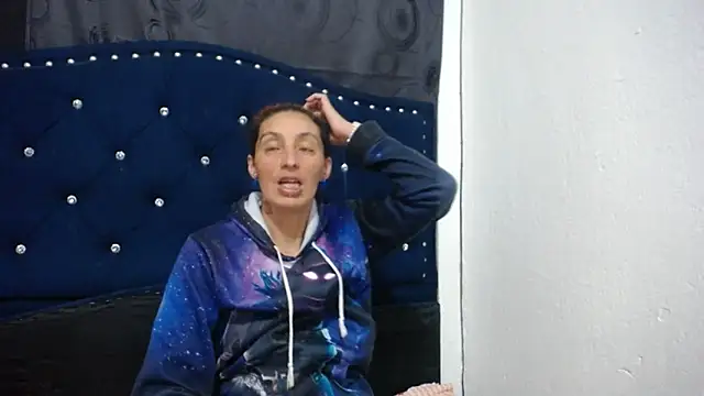 Snapshot of anyu1306 chatting on 12-16-24, 07:15 anyu1306 online show from 12-16-24, 07:15