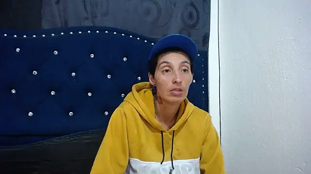 Snapshot of anyu1306 chatting on 02-01-25, 12:07 anyu1306 online show from 02-01-25, 12:07